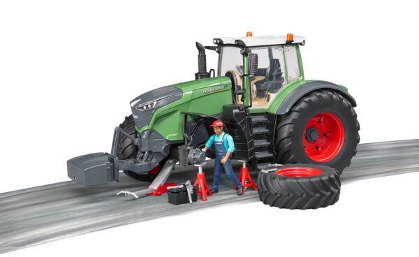 Fendt 1050 Tractor w/ Repair Accessories - Image 2